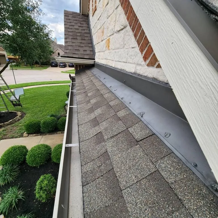 Roof Maintenance roofing service for Missouri City homeowners